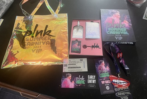 Pink vip concert - 🩷,